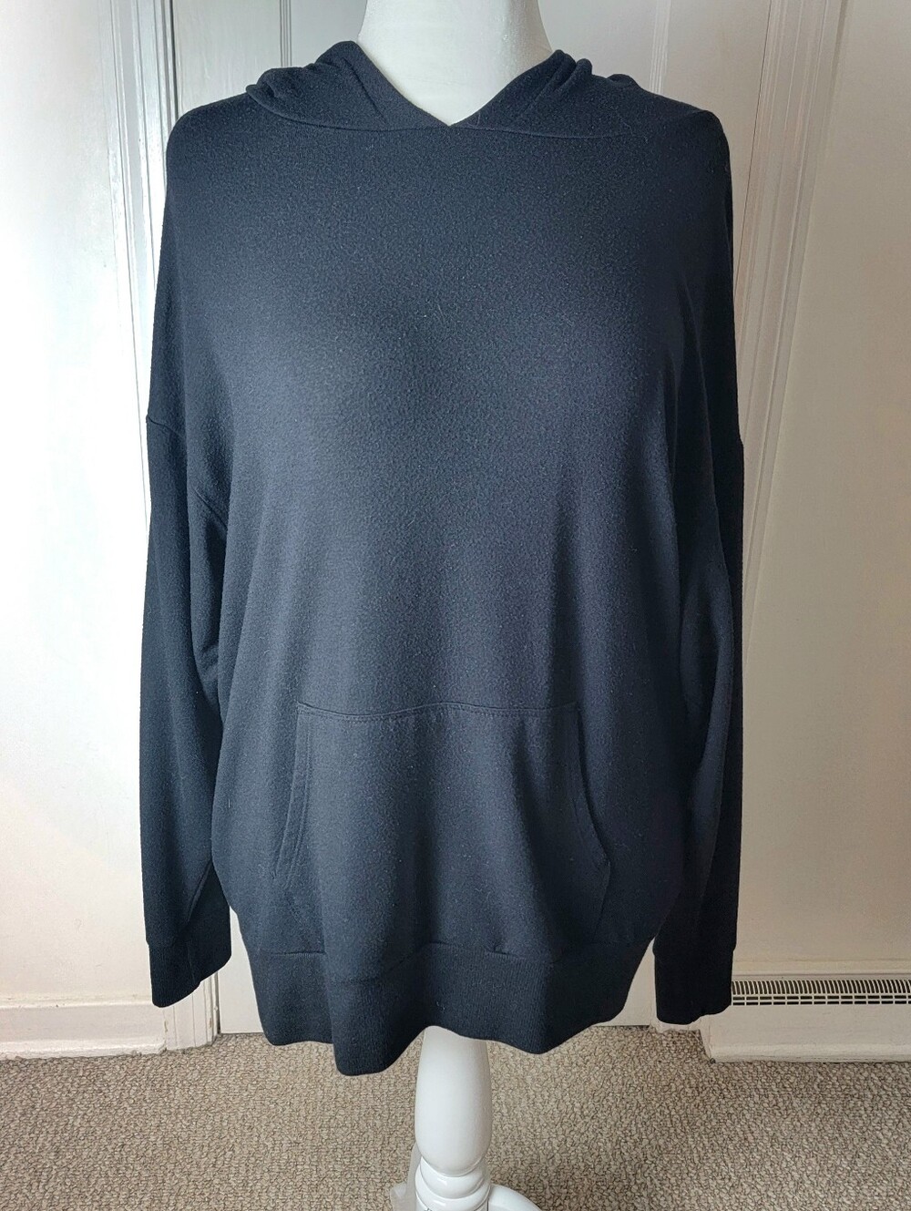 Beyond Yoga Women Go Getter Hoodie Sz M Black Lightweight Modal Oversize Fit USA